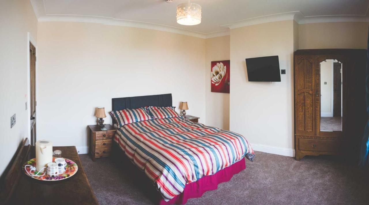 Glencoe Villa Guesthouse Featherstone ภายนอก รูปภาพ
